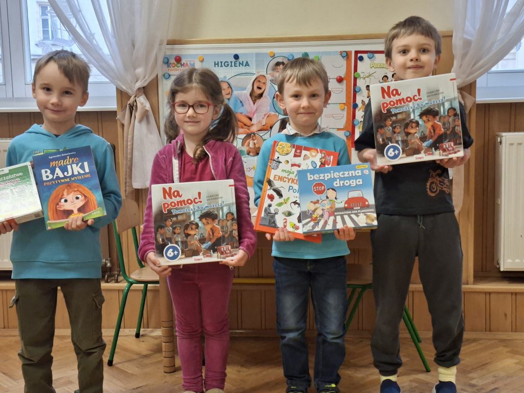 Konkurs plastycznym pt.&nbsp;„Pomaganie mamy we&nbsp;krwi”